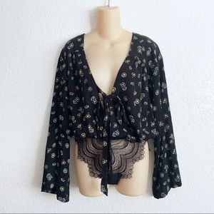 Free People Forties Feel Black Floral Bell Sleeve Bodysuit Blouse XS Tie Front